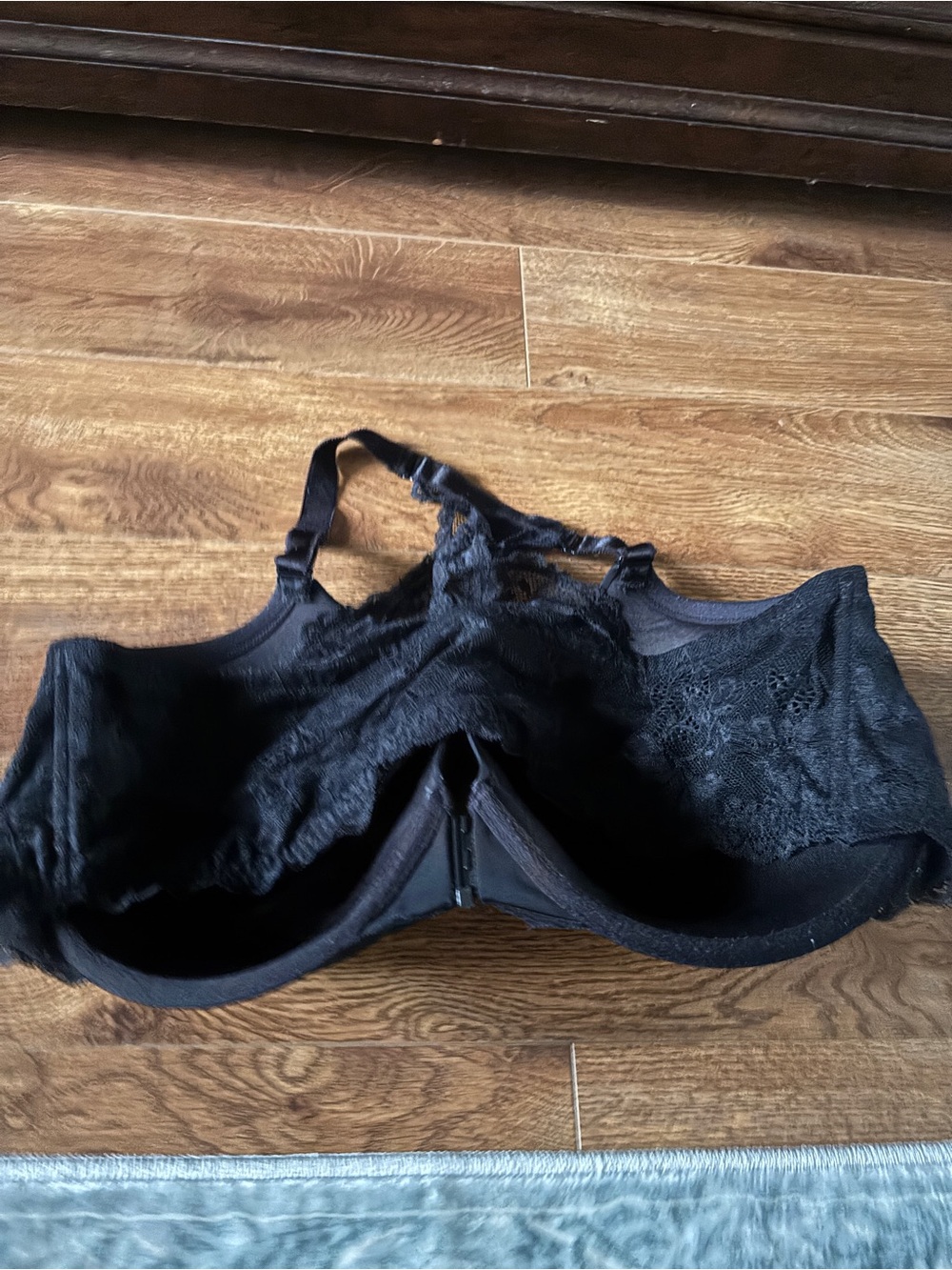 Torrid Curve Everyday Smooth Black Bra with Lace Racerback in size 42DDD - Picture 3 of 4